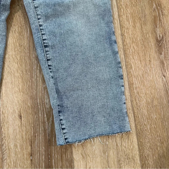 JAG Ruby Mid-Rise Straight Crop Christopher Blue Raw Hem Denim Size 20W NWT - Picture 3 of 11